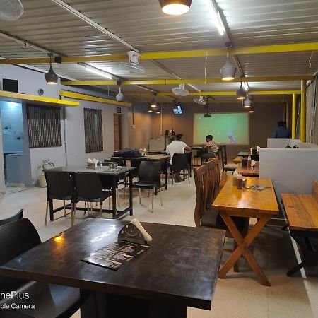 Pristine Inn Manyata Bangalore Exterior photo
